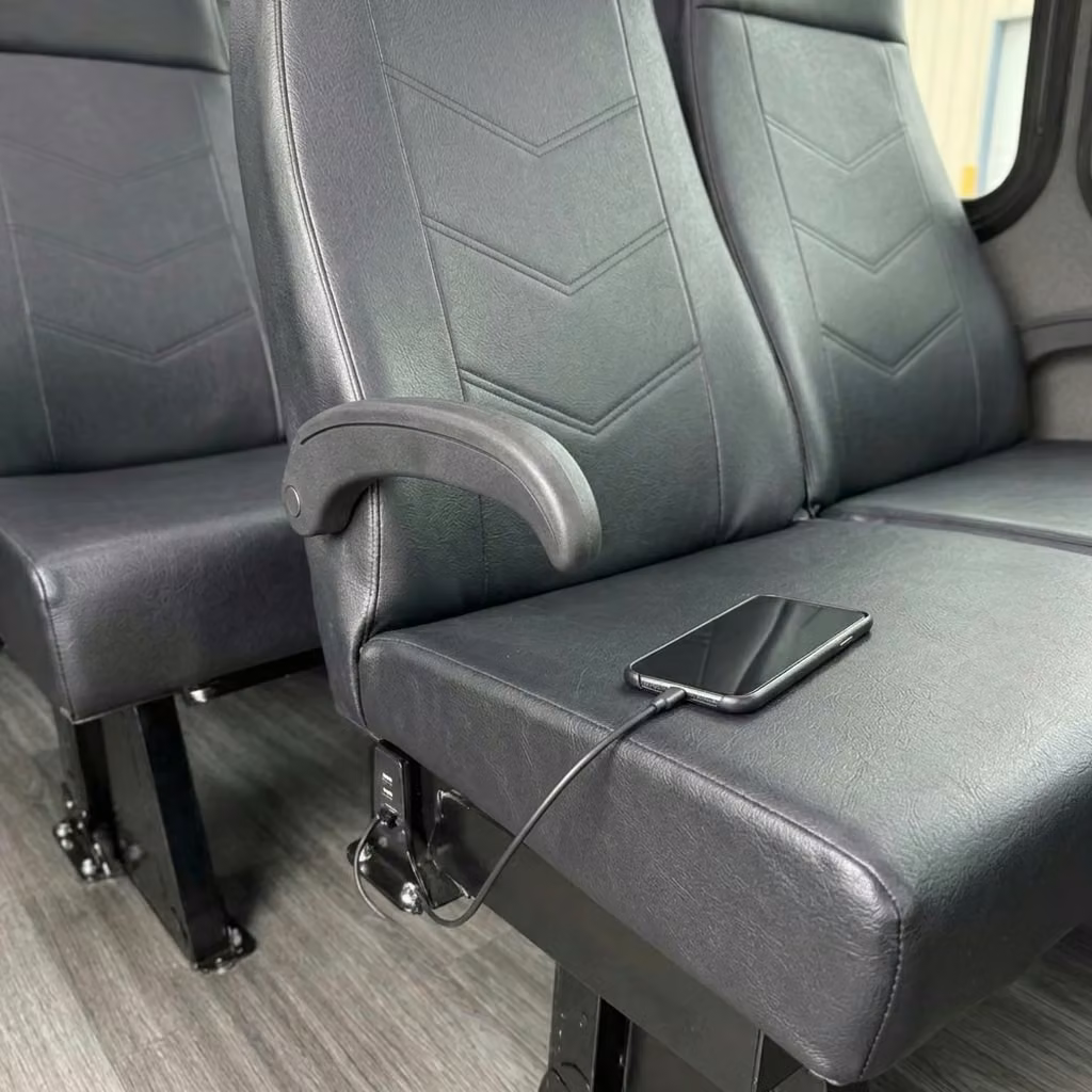 wildomar 15 passenger minibus usb charging