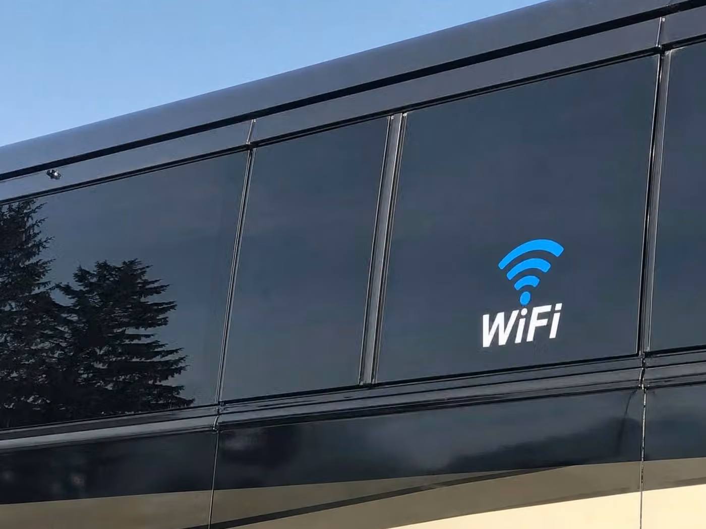 wildomar 56 passenger charter bus wifi
