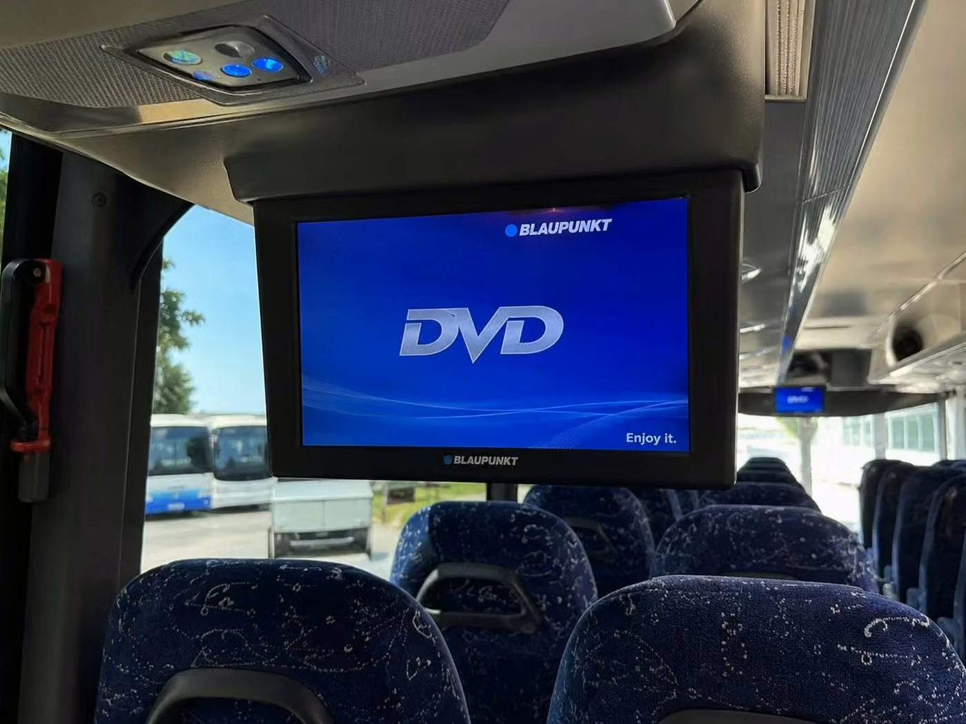 wildomar charter bus tv monitors